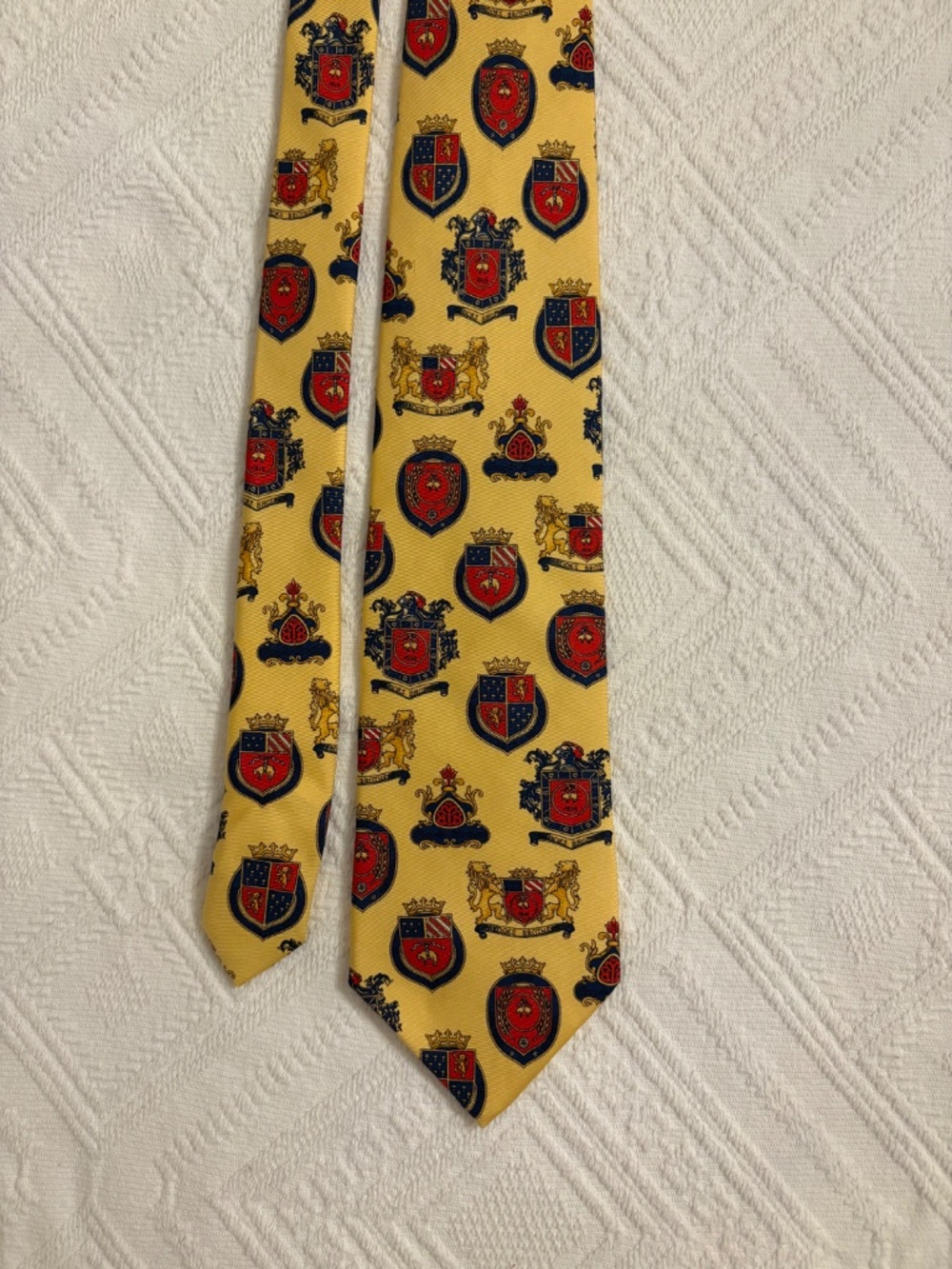 Vintage Brooks Brothers Makers Silk Tie Yellow Heraldic Crest Coat of Arms Lion - Picture 5 of 6